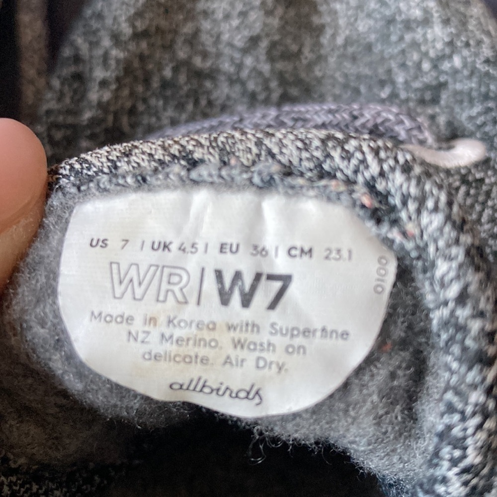 Allbirds Grey Wool Runners Sneaker Size 7 - Picture 4 of 7